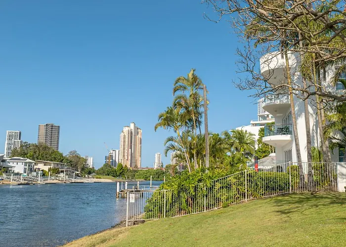Luxury Canal Paradise, 3 Bed Apartment In Broadbeach Waters Gold Coast